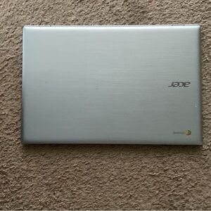 Acer Silver Gray Laptop with Sleek Design and Lightweight Build